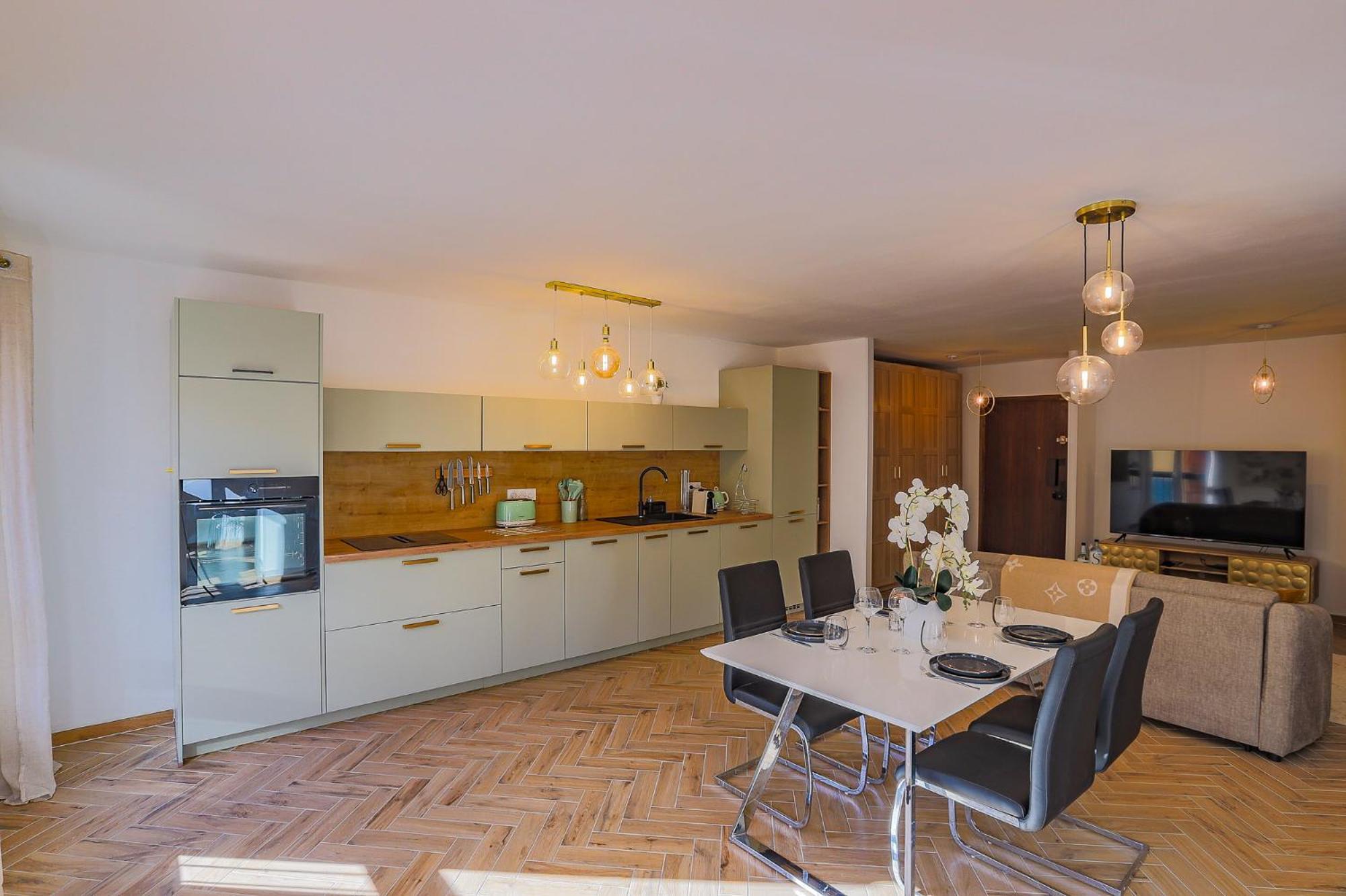 Casa Isulana-Standing-Hyper Centre Apartment เอลเลอรูซ ภายนอก รูปภาพ